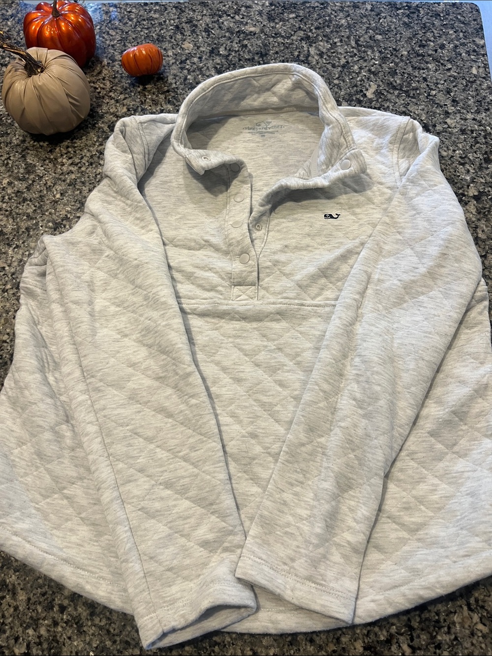 Vineyard Vines Light Gray/cream Quilted Snap-Front Pullover